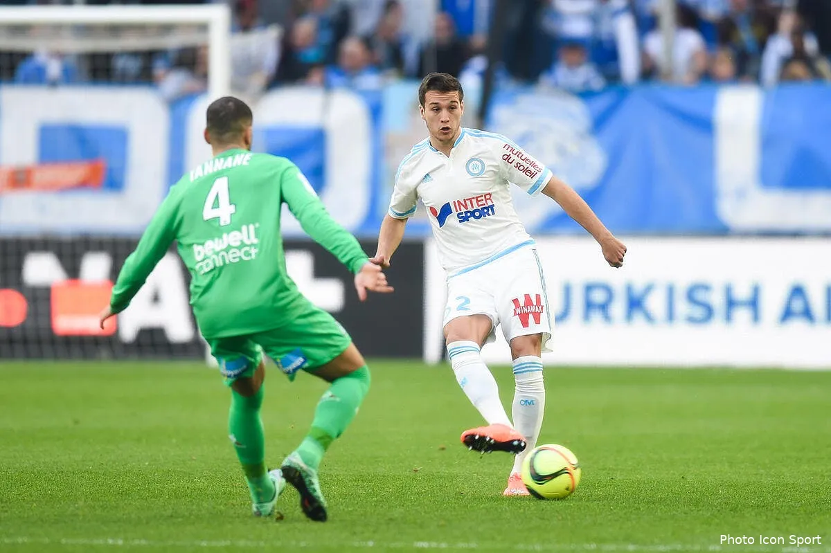 om il y a quand meme un prete qui tape dans l oeil des recruteurs iconsport dim 210216 10 26134540