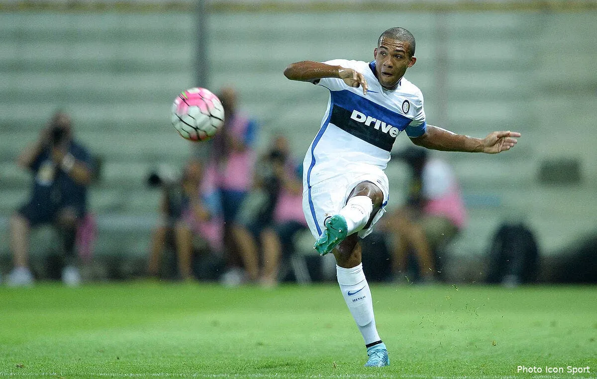 om jesus premier miracle du mercato de l om iconsport liv 090815 17 29142896