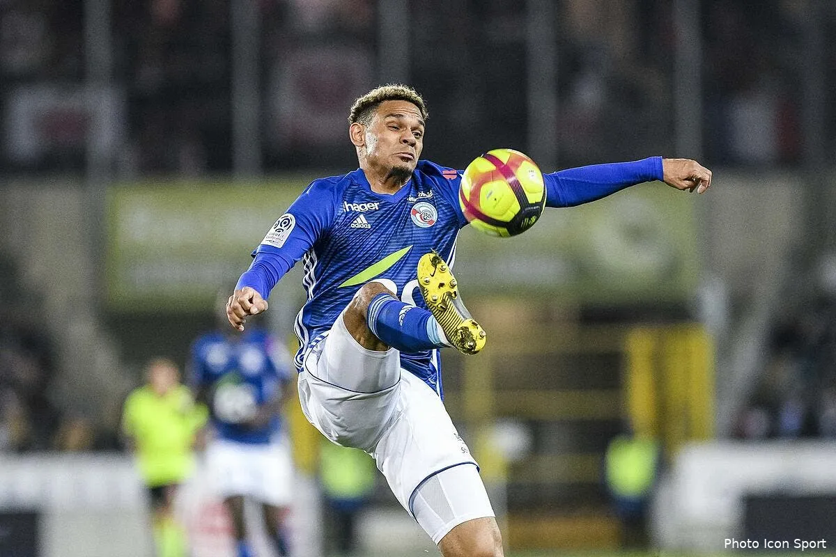 om kenny lala et l om ca pourrait bien matcher au mercato icon boz 230219 45 07245943