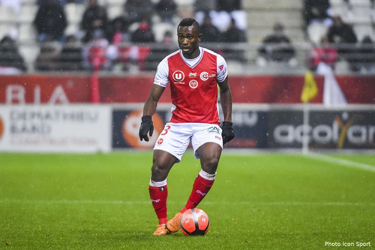 om konan a marseille oui en faisant la quete pour l acheter icon alc 151218 45 50262159