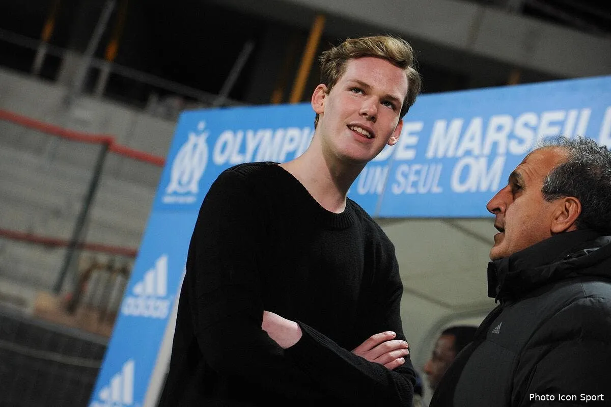 om kyril louis dreyfus debarque au velodrome pour om psg iconsport pet 061213 08 21171554