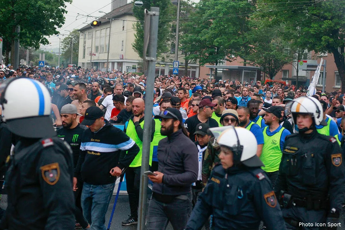 om l impressionnant debarquement des marseillais a salzbourg iconsport icon fid 030518 01 04217713