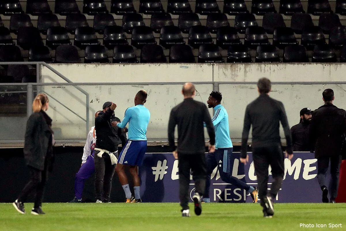 om l uefa met un high kick a evra iconsport icon glo 021117 01 08199359