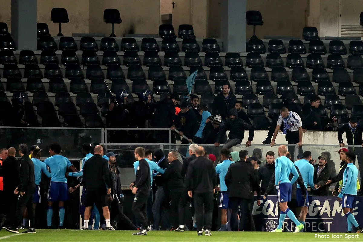 om la direction prend une decision radicale pour les supporters iconsport icon glo 021117 01 06200401