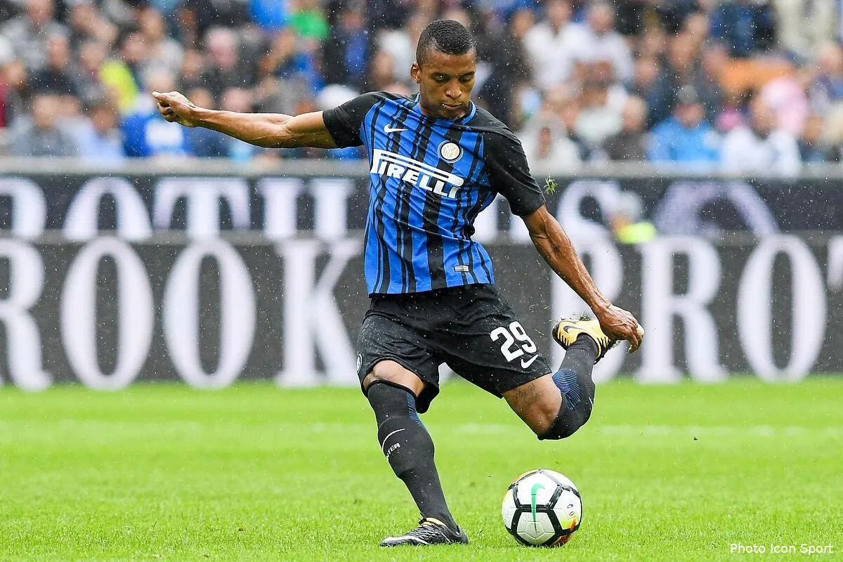 om la porte s ouvre pour ce defenseur au mercato icon liv 100917 07 06216633