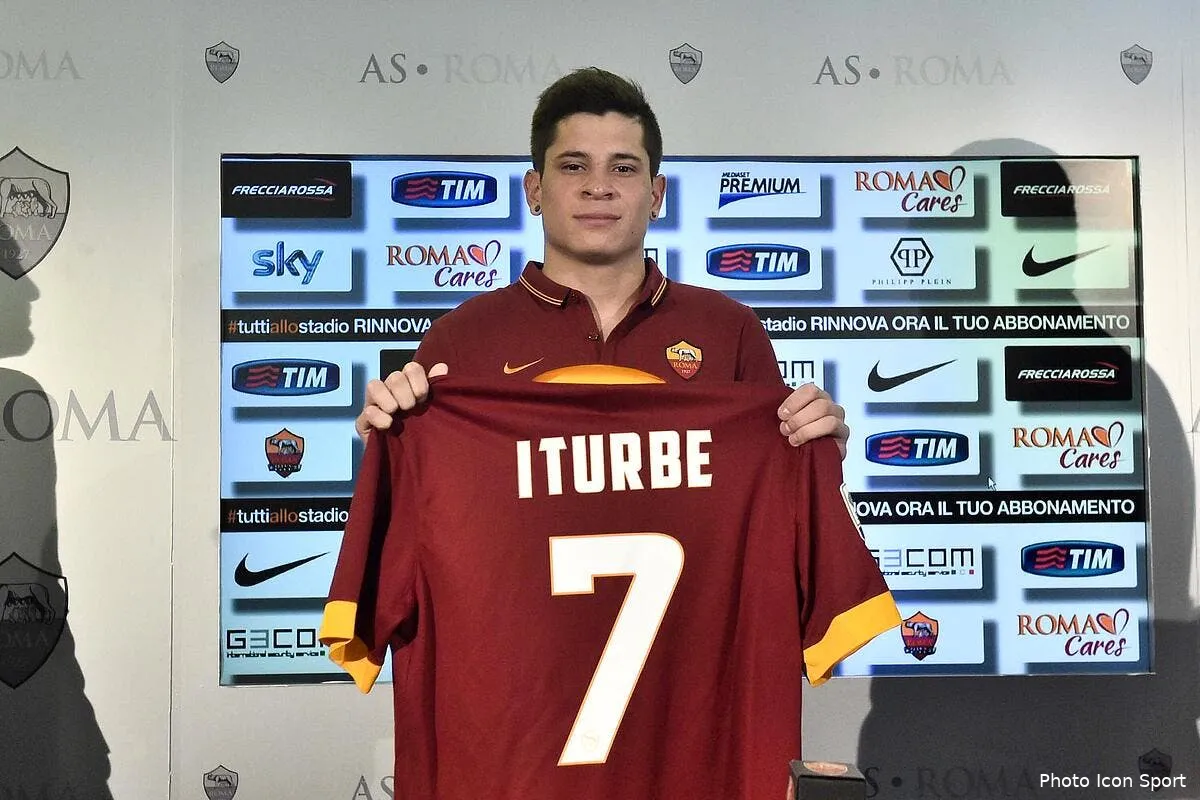 om la roma aurait tranche pour iturbe et ca n arrange pas lyon iconsport liv 180714 01 05153428