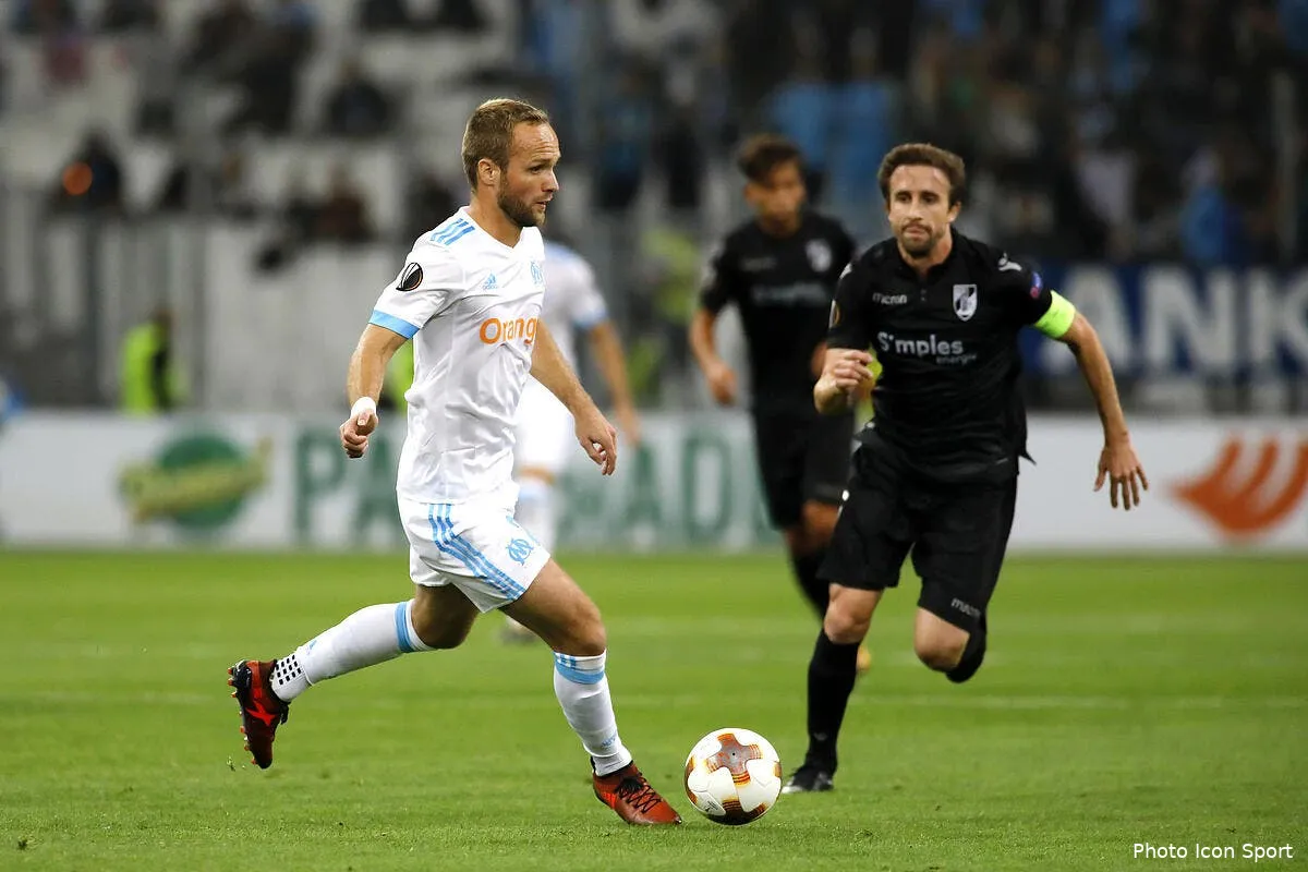 om le critique mitroglou ou le decevant germain garcia hesite icon ruo 191017 05 71200235