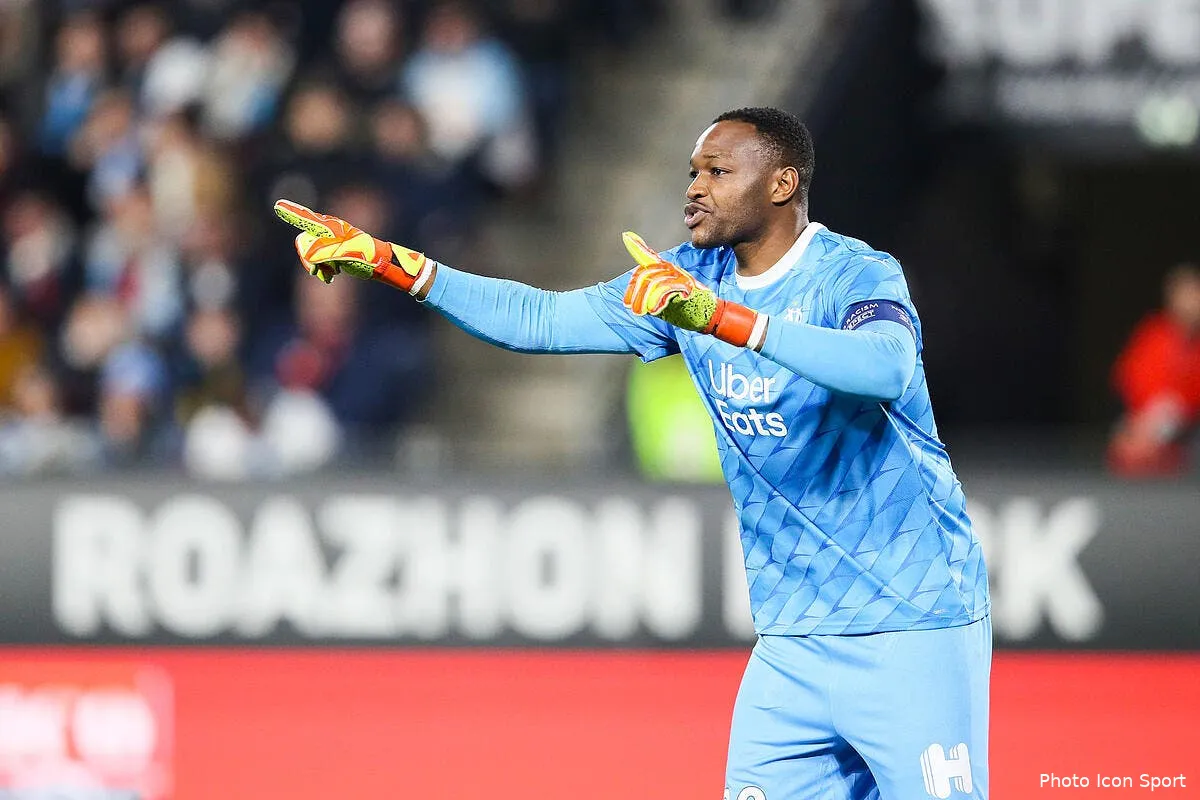 om le king mandanda elu joueur de l annee icon vmirennesmars 74286675