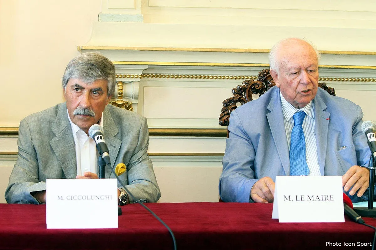 om le maire de marseille met directement la pression sur mccourt iconsport vis 290716 88 14153330