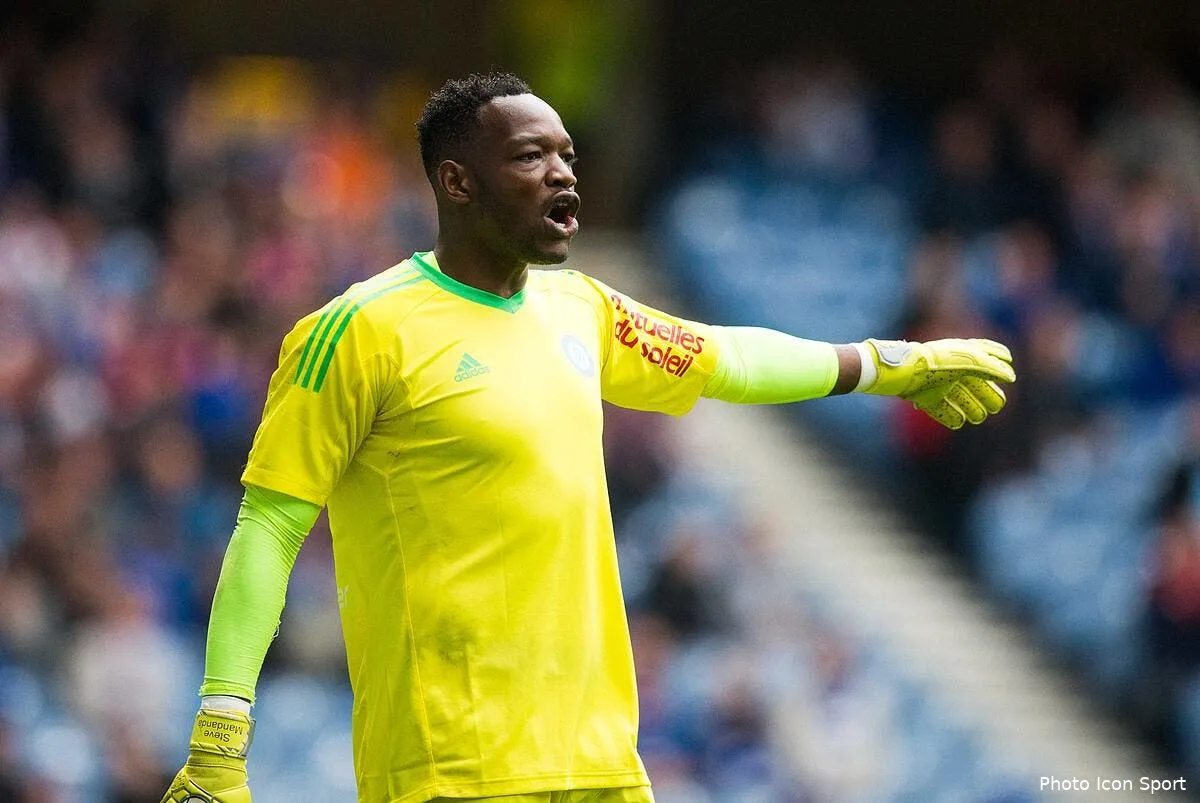 om le mur jaune mandanda a degoute nice iconsport icon 32215843195275