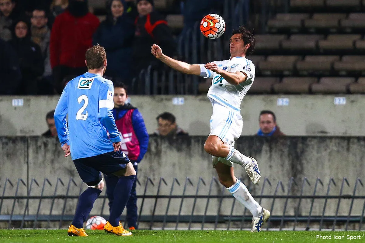 om les supporters chambrent avec l election du joueur du mois iconsport blo 110216 08 36137688