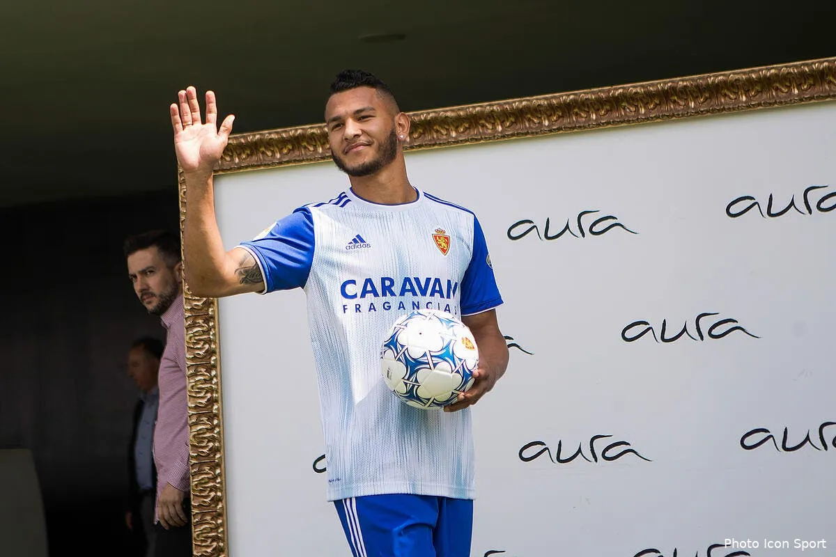 om luis suarez pour 13me marseille lance l assaut icon ecommercefotos ecommerce2 98750273294579