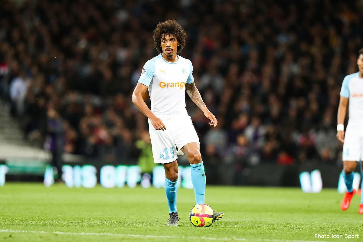 om luiz gustavo est attendu de pied ferme a marseille icon blo 180519 11 69257411