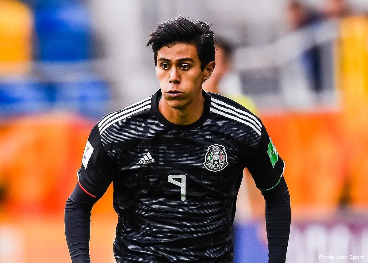 om macias a marseille une bonne et une mauvaise nouvelle icon 14673762291299