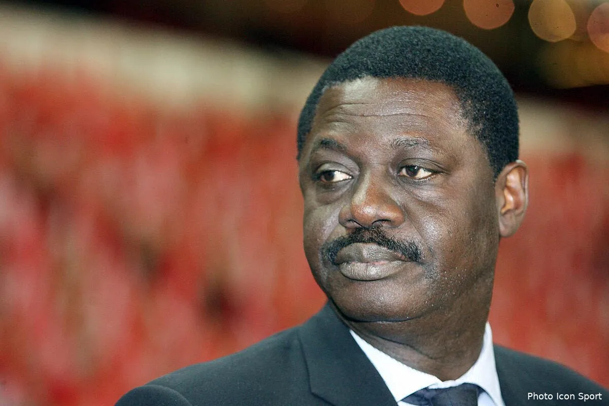 om malleville place pape diouf au pantheon des legendes du club icon oap 150309 10 23282015