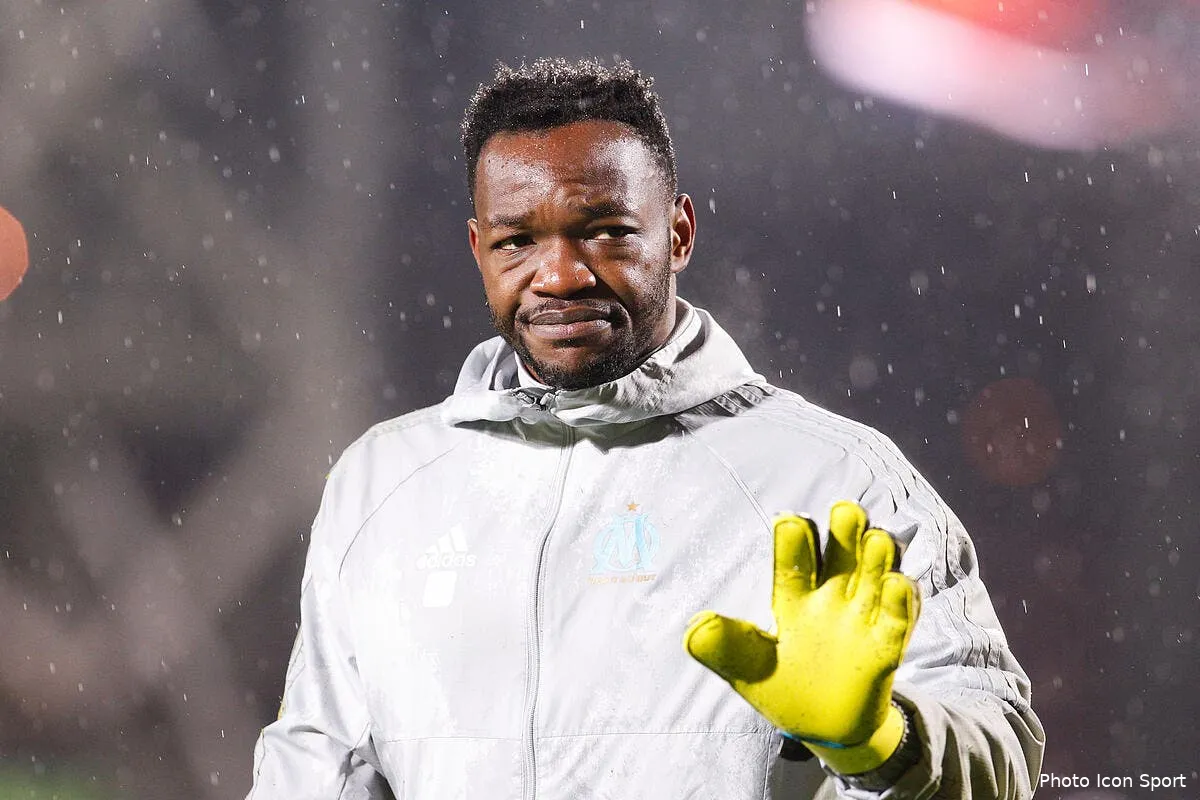 om mandanda n a pas digere d etre n 2 derriere lloris iconsport icon mrv 291117 25 81203629