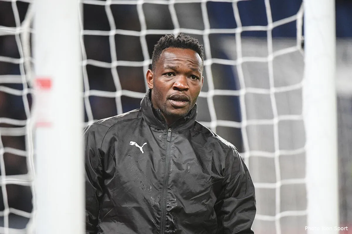 om mandanda pousse marseille a s exciter au mercato icon dib 170319 12 07248049