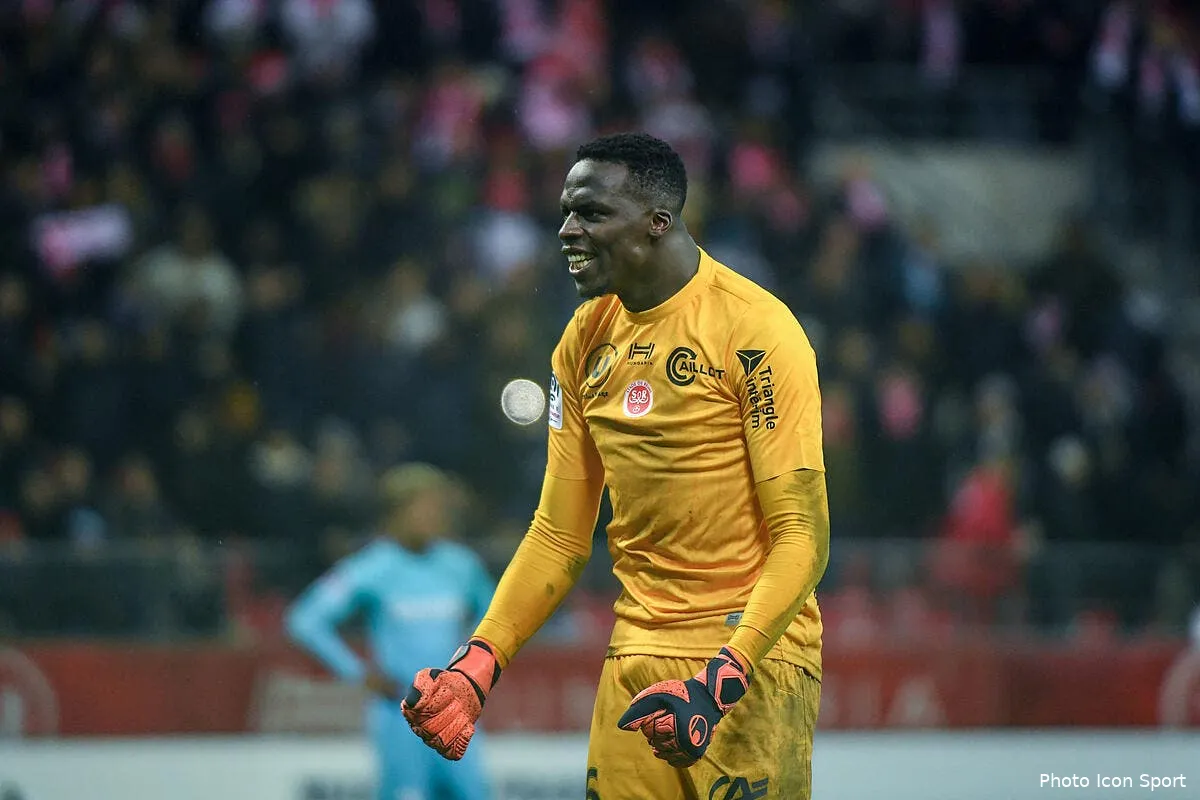 om marseille prend un gros stop dans sa quete du futur mandanda icon dib 020219 11 02247463