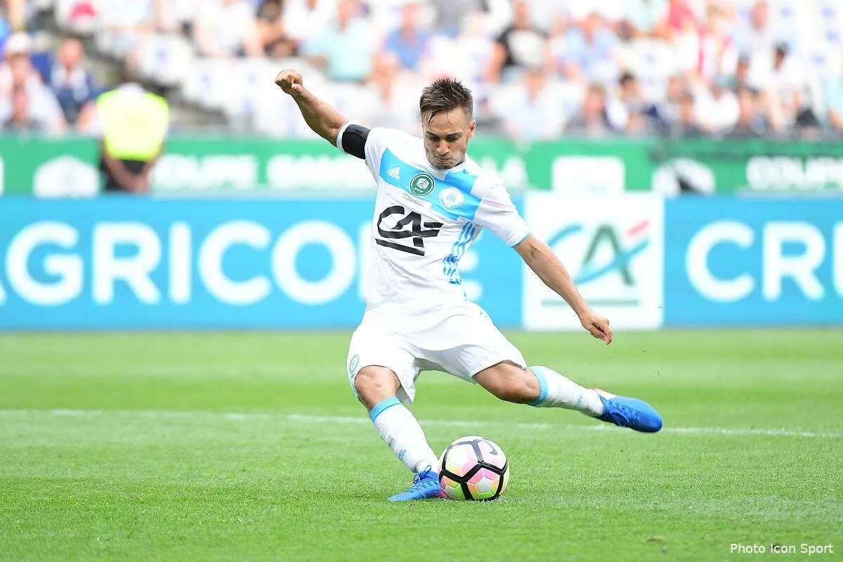 om marseille tremble devant le succes de ses deux pepites iconsport win 270517 01 6814193931
