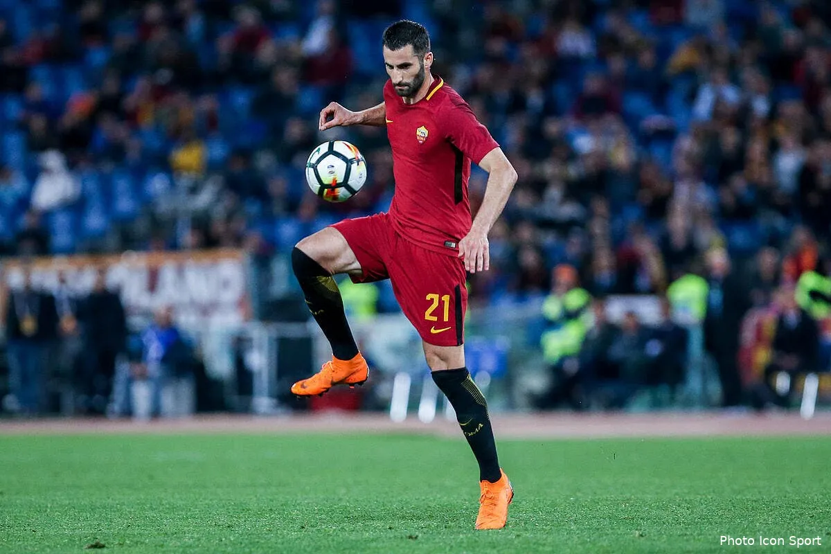 om maxime gonalons refuse une offre de l om au mercato icon acp 180418 10 02226909