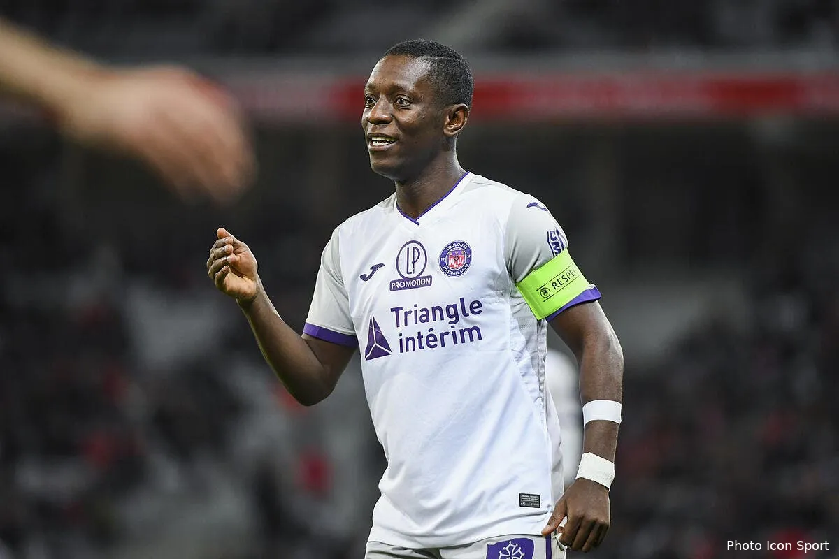 om mccourt lui claque la porte au nez gradel s en fiche icon alc 220220 46 185291797