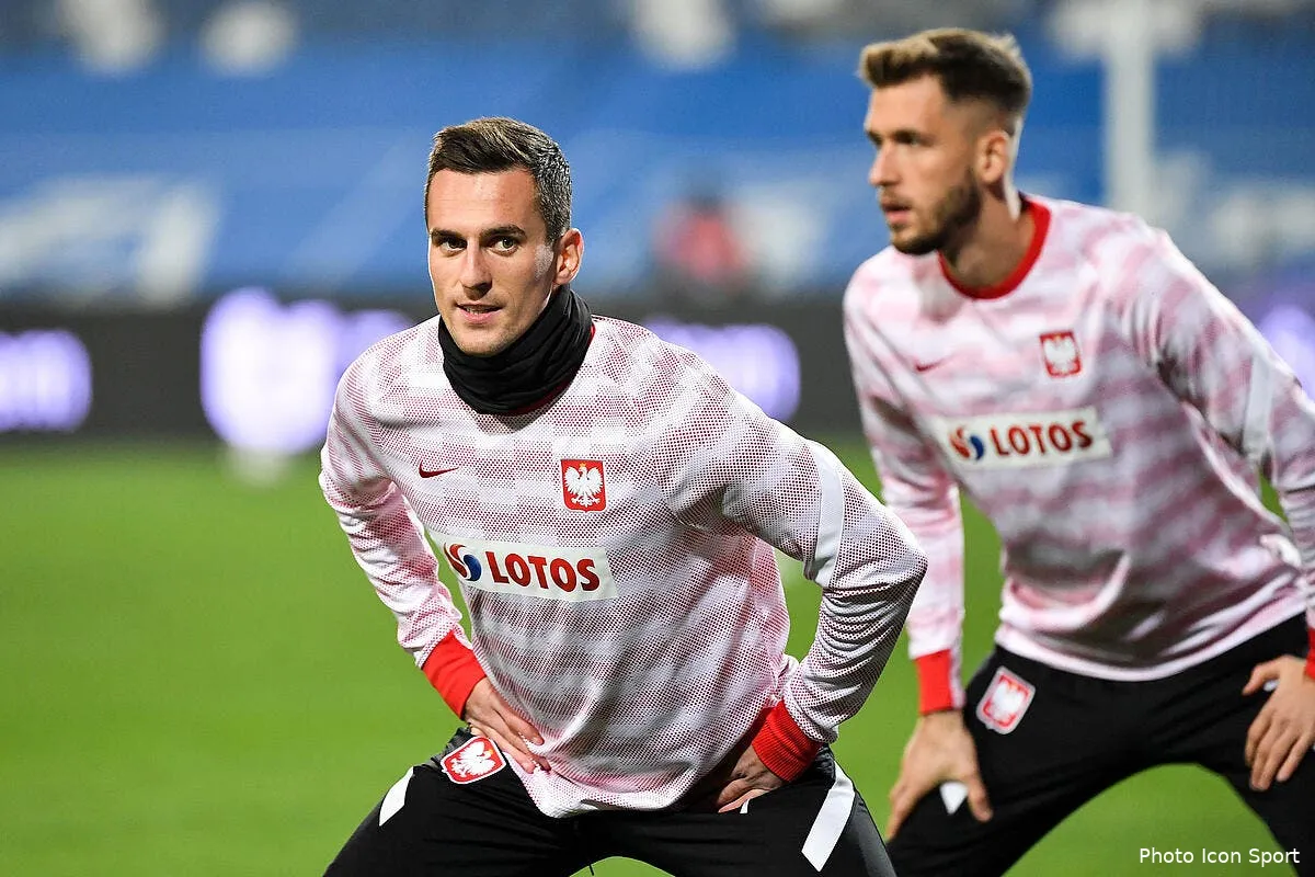 om milik a marseille longoria active un plan inedit icon sipausa 31451751 302999