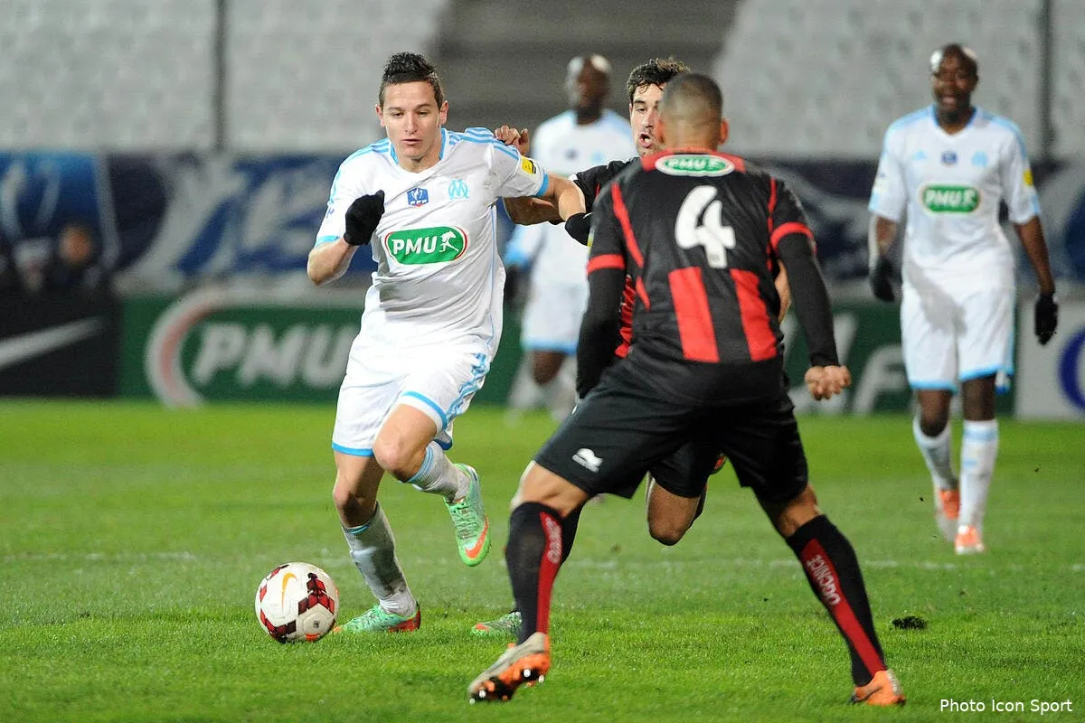 om nice maintenu la lfp dans le viseur iconsport pet 210114 05 0777351