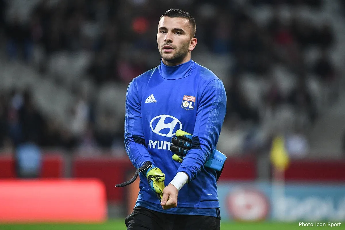 om ol nabil djellit pas loin de crier au scandale icon dib 180218 15 96216813