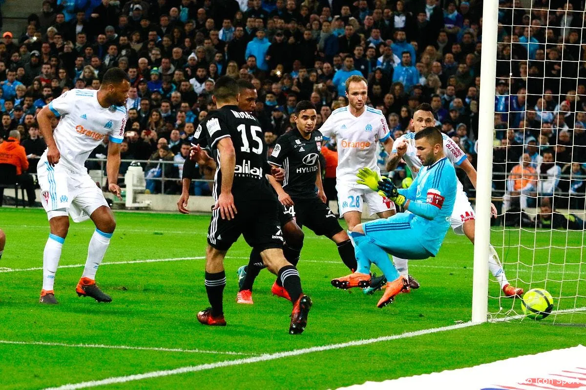 om ol rami declenche une bagarre generale en fin de match iconsport icon ruo 180318 01 01213309
