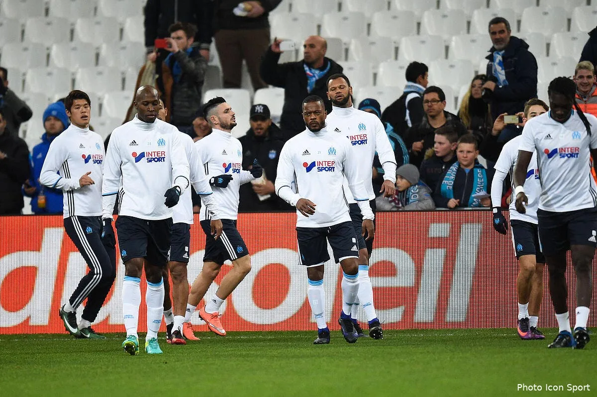 om patrice evra est vraiment vieux rappelle maxime lopez iconsport dim 270117 08 55168916