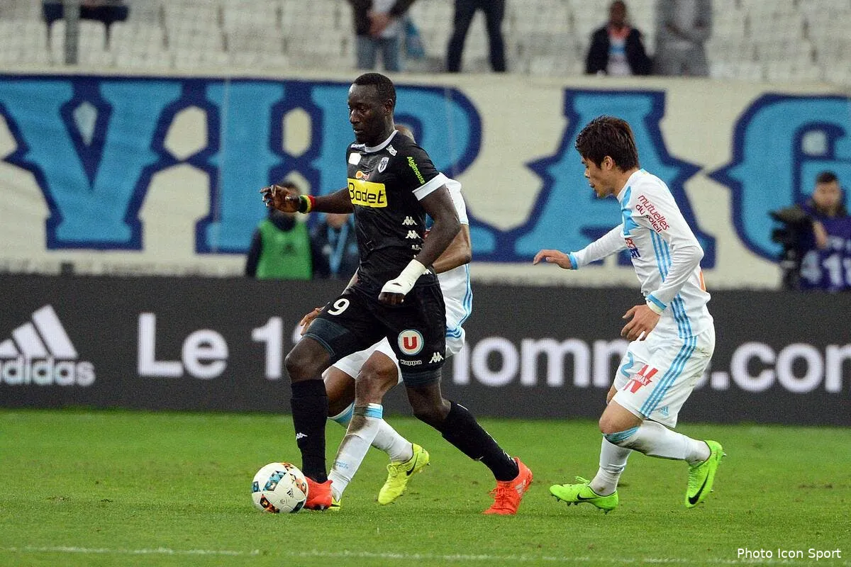 om pepe toujours dans le viseur mais a un prix different iconsport val 100317 24 22174562