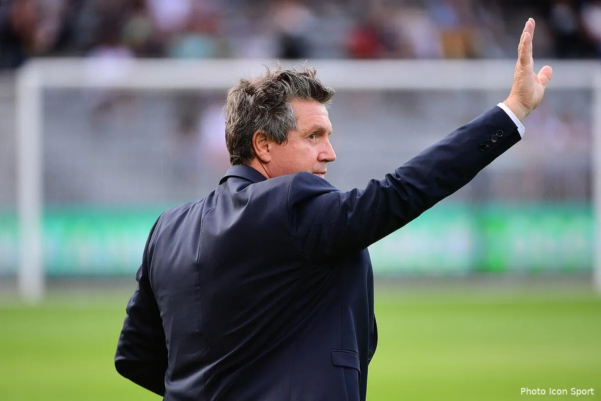 om pickeu a marseille le poker menteur se poursuit icon win 310719 01 96889288101