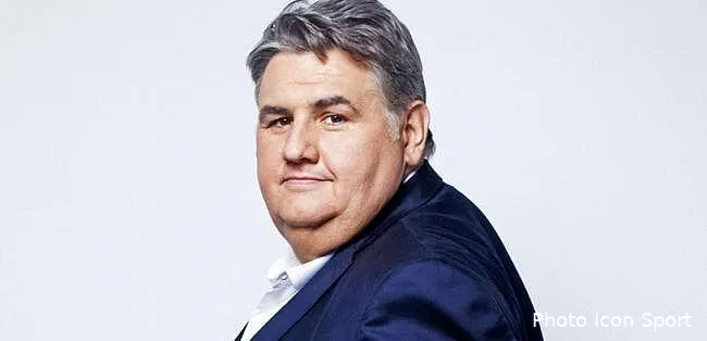 om pierre menes annonce un scenario inquietant pour l om psg pierre menes demolit les stradivarius anti qatar de france 2 ol pierre menes rigole d aulas avec une echarpe du psg 14679276 pierre menes le sniper du foot 137316 143696143920