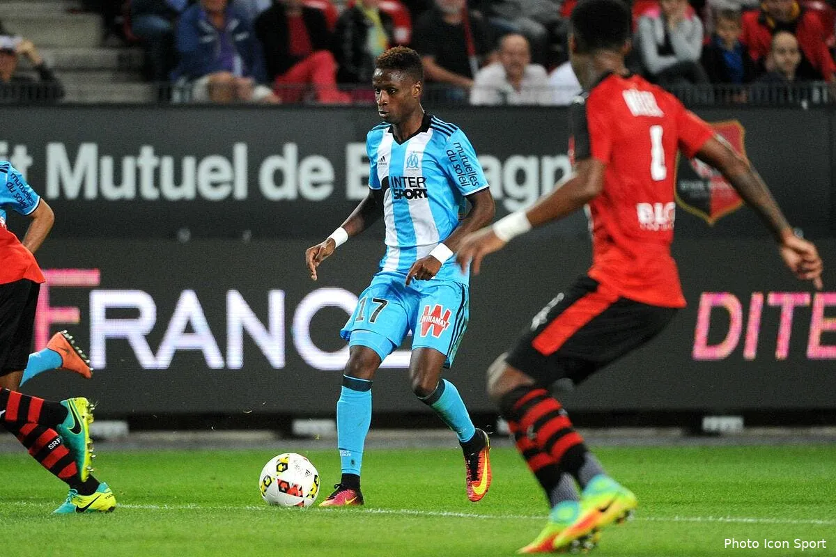 om pierre menes et les choix defensifs suicidaires de passi iconsport val 210916 05 32155812