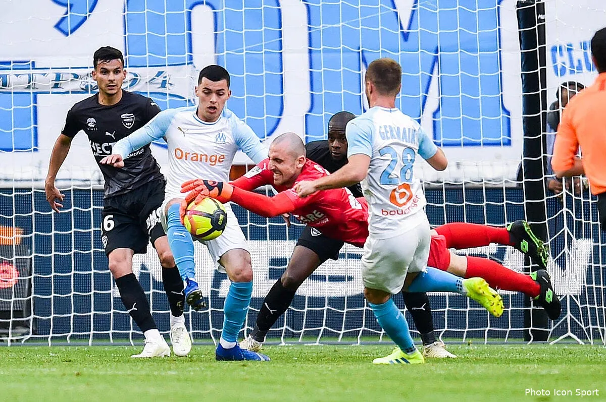 om pierre menes promet encore des larmes a marseille icon adim 130419 34 22250445