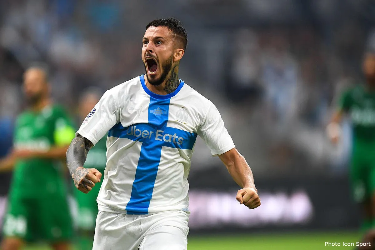 om plus qu un buteur benedetto s est mis le vestiaire dans la poche benedetto 3268281