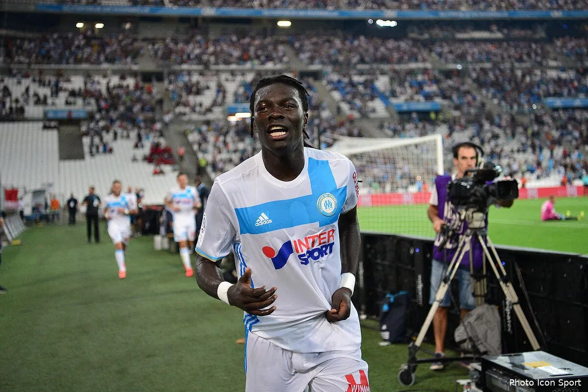 om pour son bien gomis va jouer au papa poule avec thauvin iconsport win 260816 01 9685153156