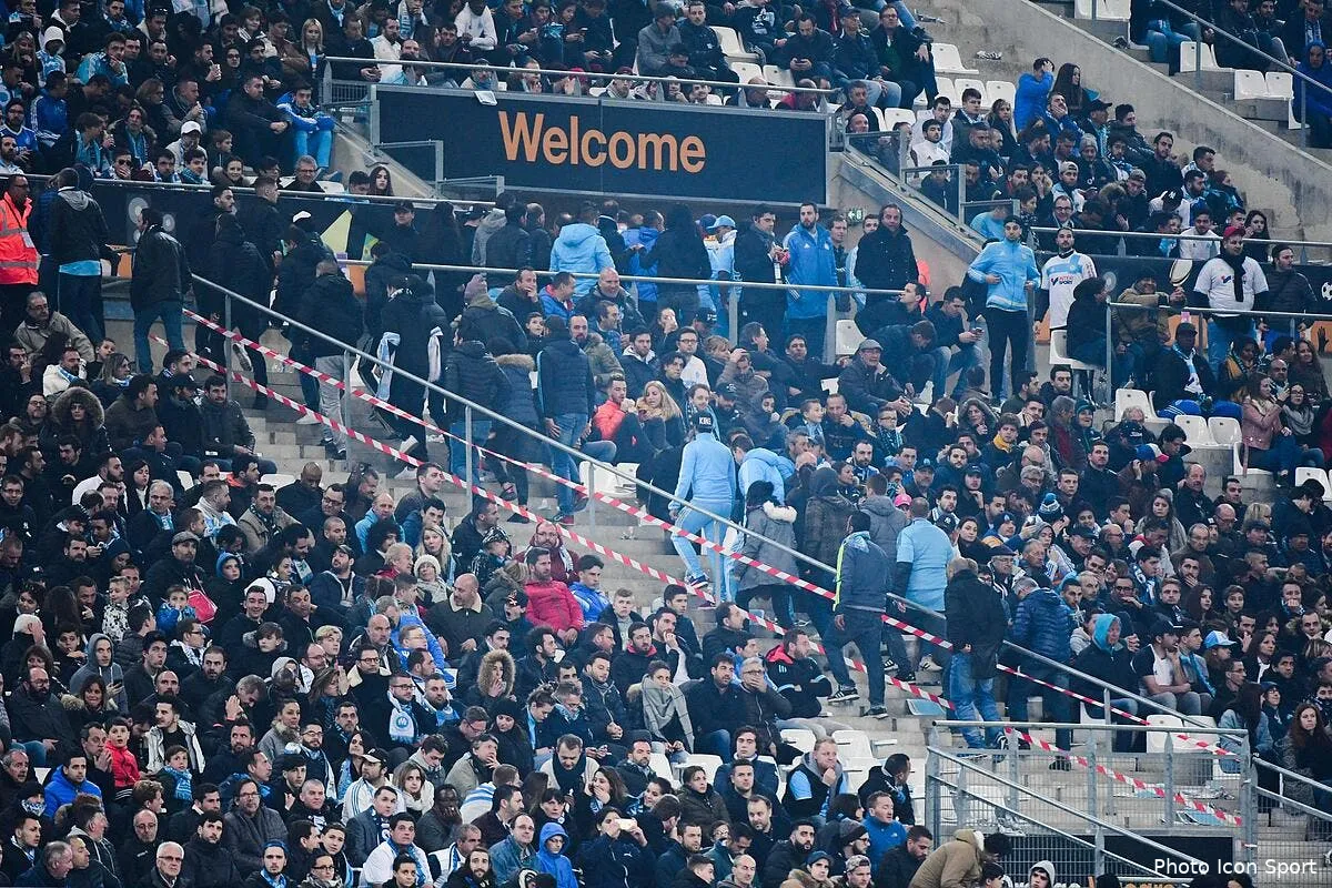 om psg trois supporters de marseille envoyes en prison iconsport win 260217 10 27172362