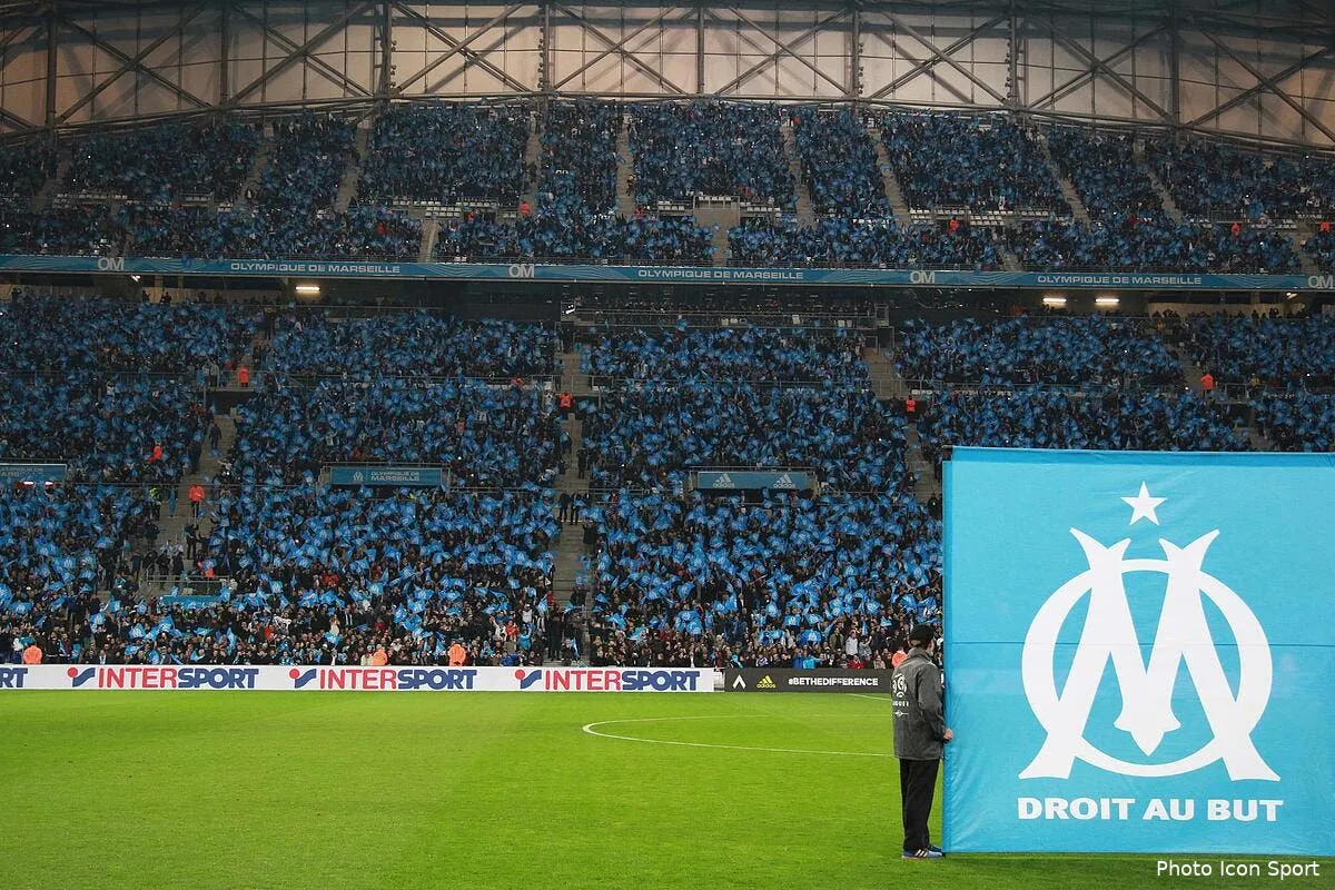 om psg un supporter parisien entartre gare saint charles iconsport blo 070216 89 60143510