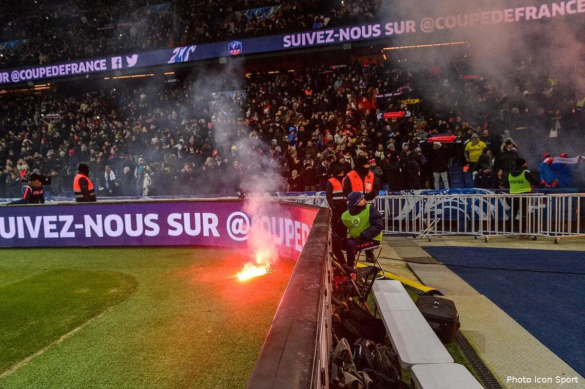 om riolo et menes enfoncent en choeur les supporters iconsport icon dib 280218 12 37211493