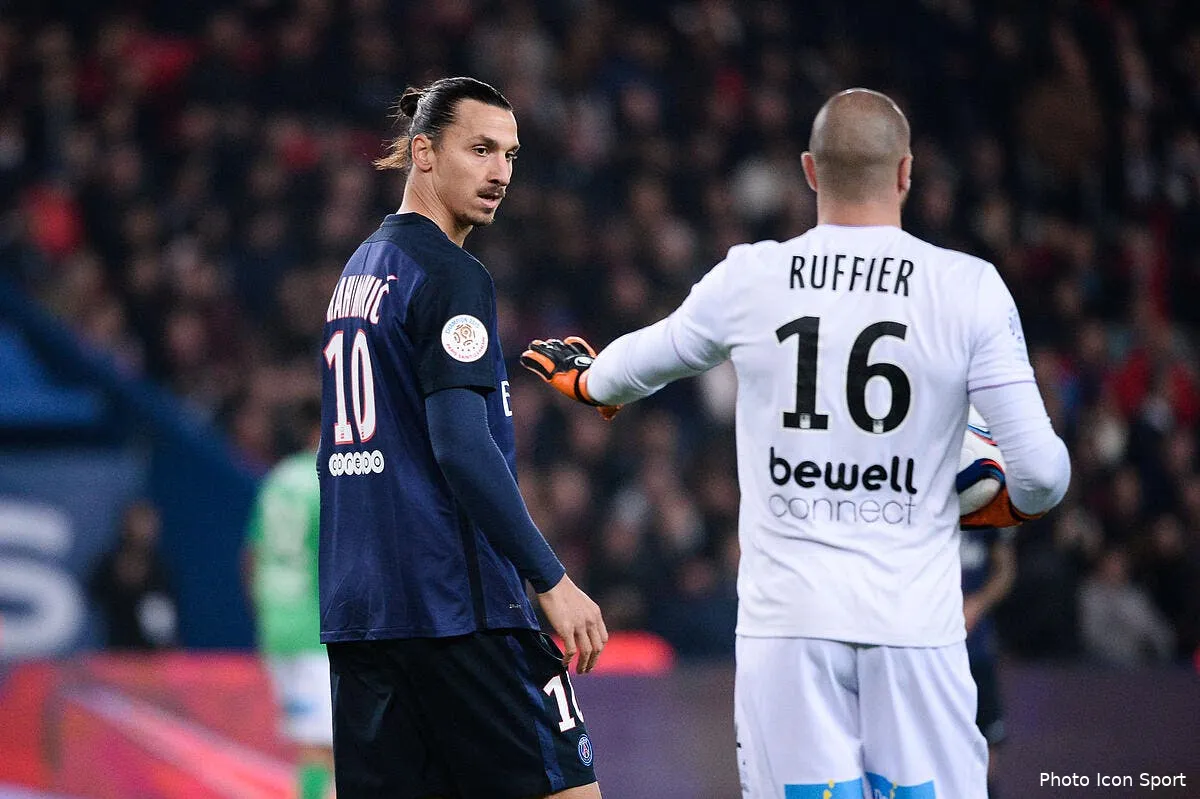om ruffier et ibrahimovic deux arguments explosifs pour taper sur l ol iconsport nlg 251015 17 431217137