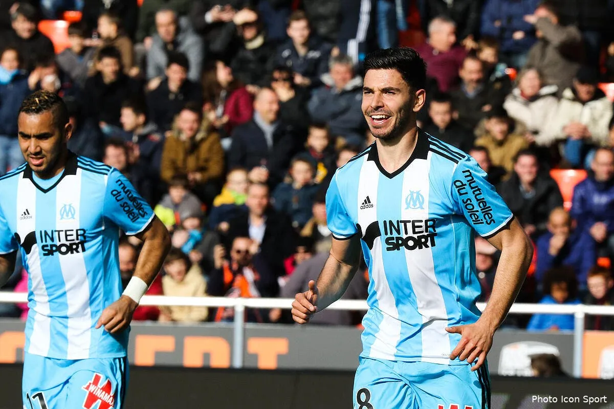 om sanson s explique sur sa photo avec le maillot du psg iconsport lem 050317 08 24174704