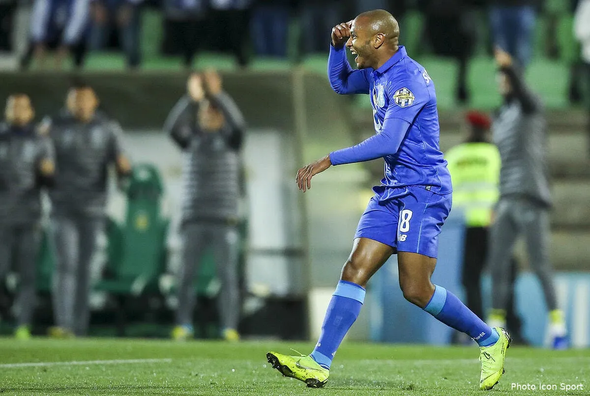 om signer a marseille brahimi n est pas assez fou pour ca brahimi 4252701