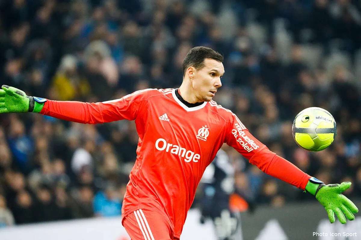 om son entourage confirme pele voulait quitter l om cet ete icon ruo 180218 11 24223757