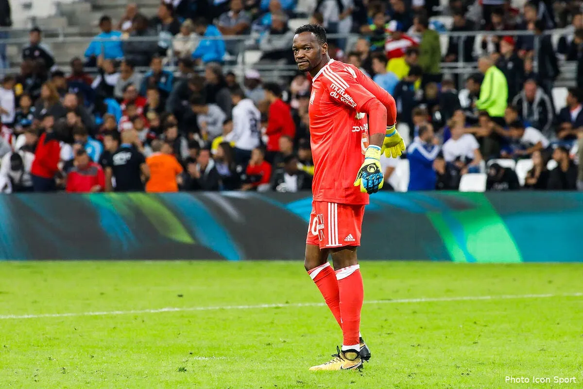 om steve mandanda encore forfait a amiens iconsport icon ruo 100917 93 22193453
