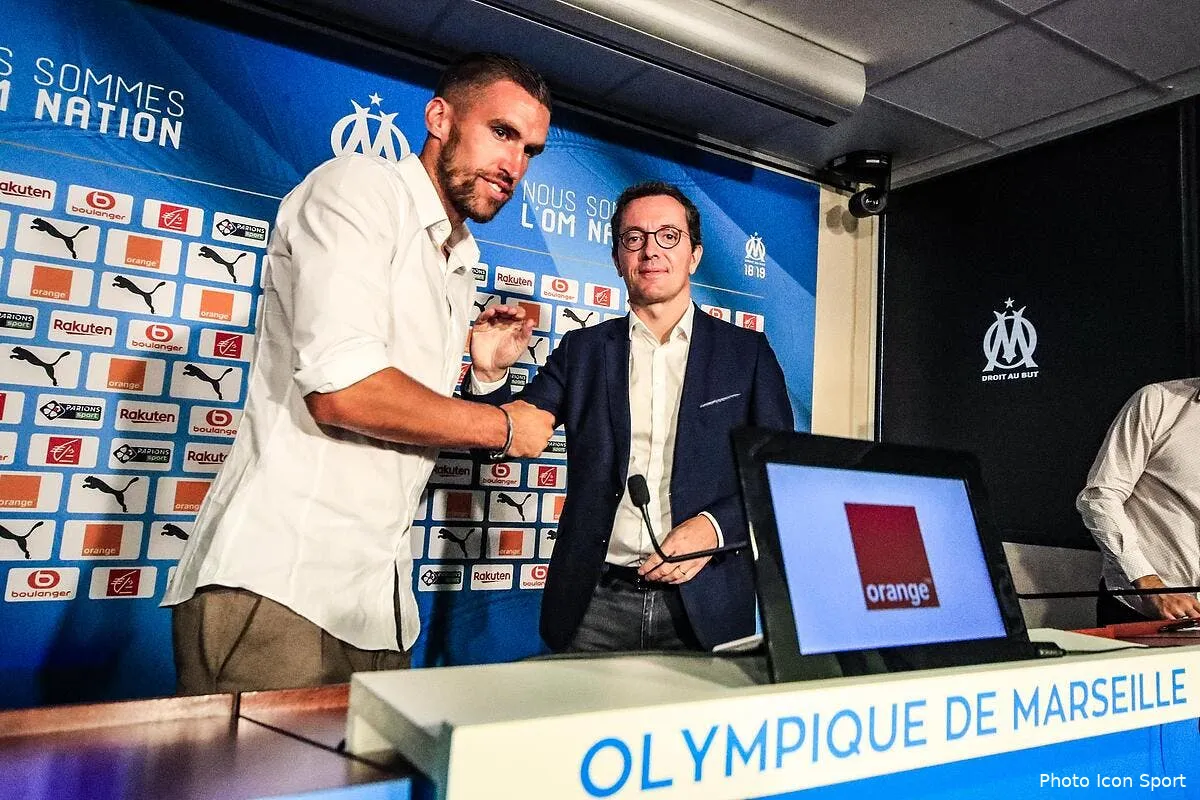 om strootman surpaye par l om une legende le denonce iconsport icon wall 280818 93 06230051