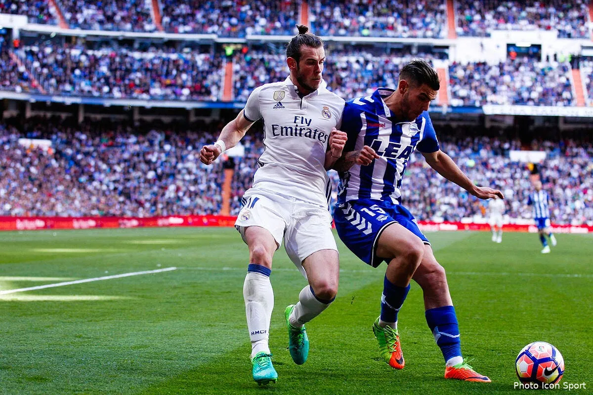 om theo hernandez dit non a marseille iconsport sfp 020417 08 06176350