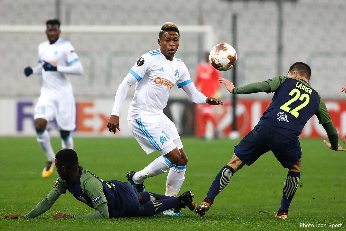 om trois clubs suggeres au mercato pour le cavani du pauvre iconsport icon ruo 071217 08 24204723