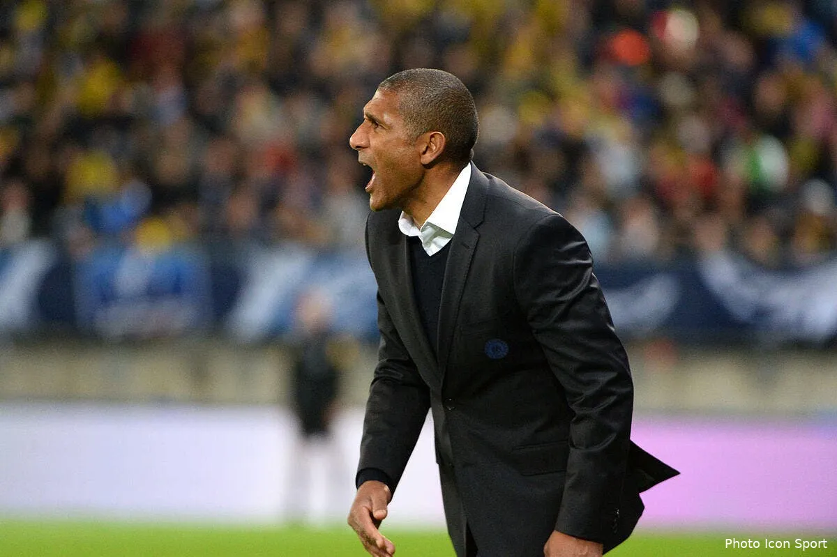 om trop de gamins dans le groupe passi se lache passi 2140624