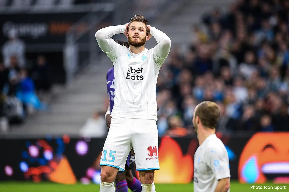 om un cheque en or venu d angleterre pour caleta car icon bap 080220 93 061281393